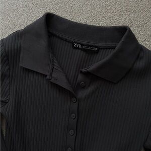 Zara Ribbed Black Button-Up Shirt